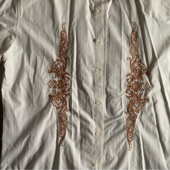 Men’s long sleeve button up - Picture 2 of 2